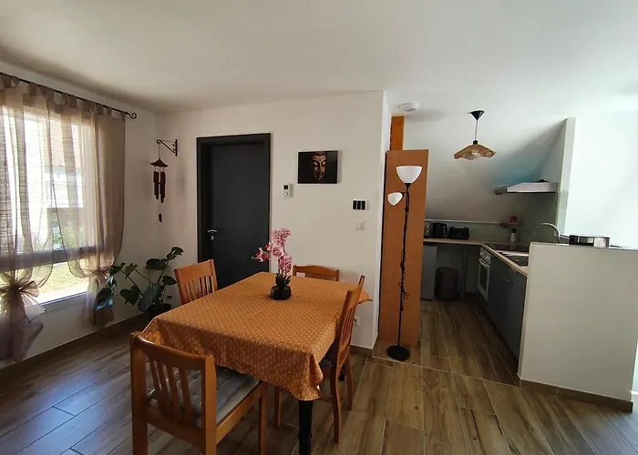 Ban Chailai Apartment